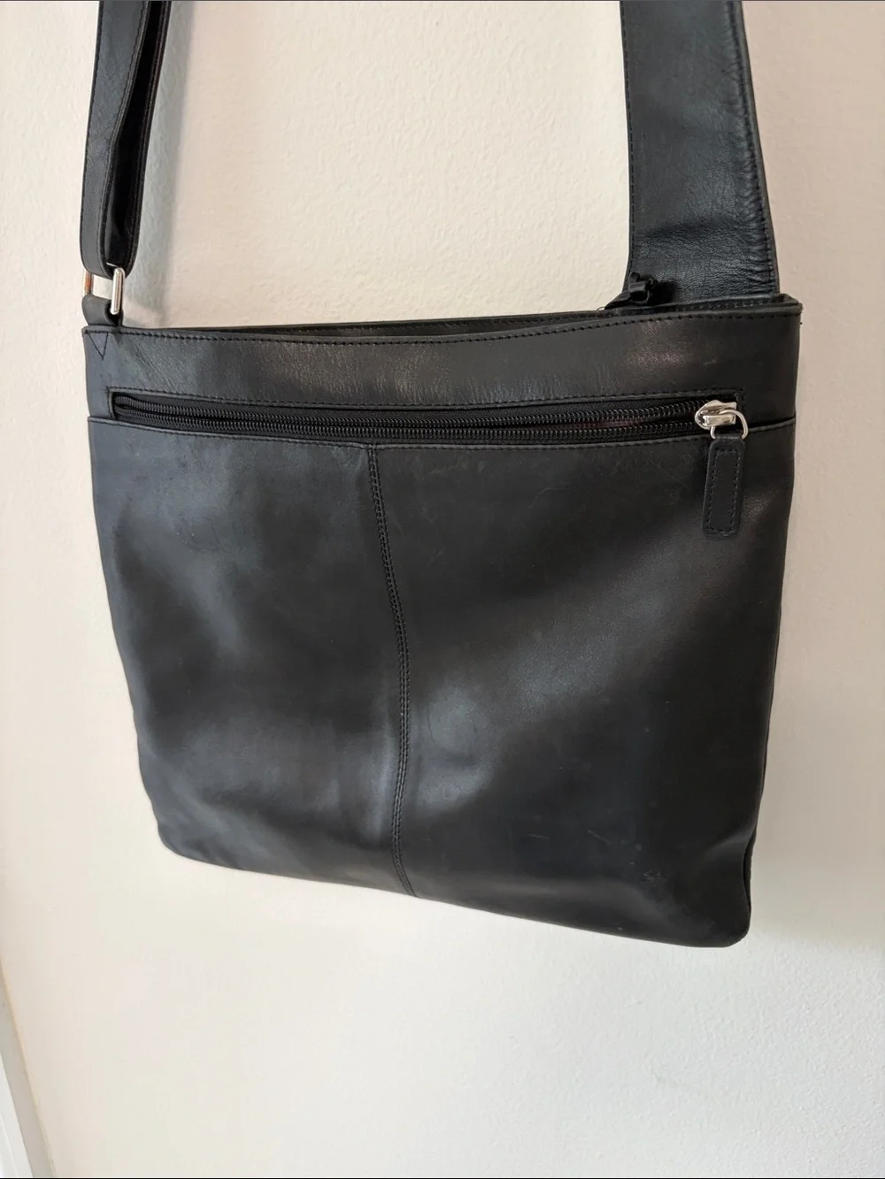 Radley London Classic Black Leather Crossbody Adjustable Shoulder Bag w/ Pocket